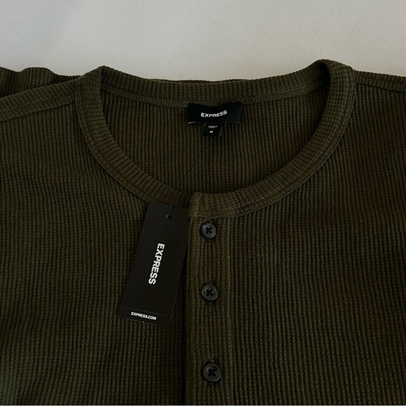Express Waffle Knit Henley Shirt Size Medium Dark Green Olive Long Sleeve - Picture 5 of 5